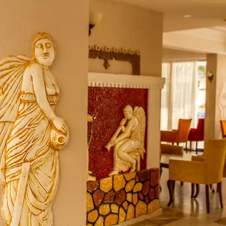 Hotel Letoon 3*